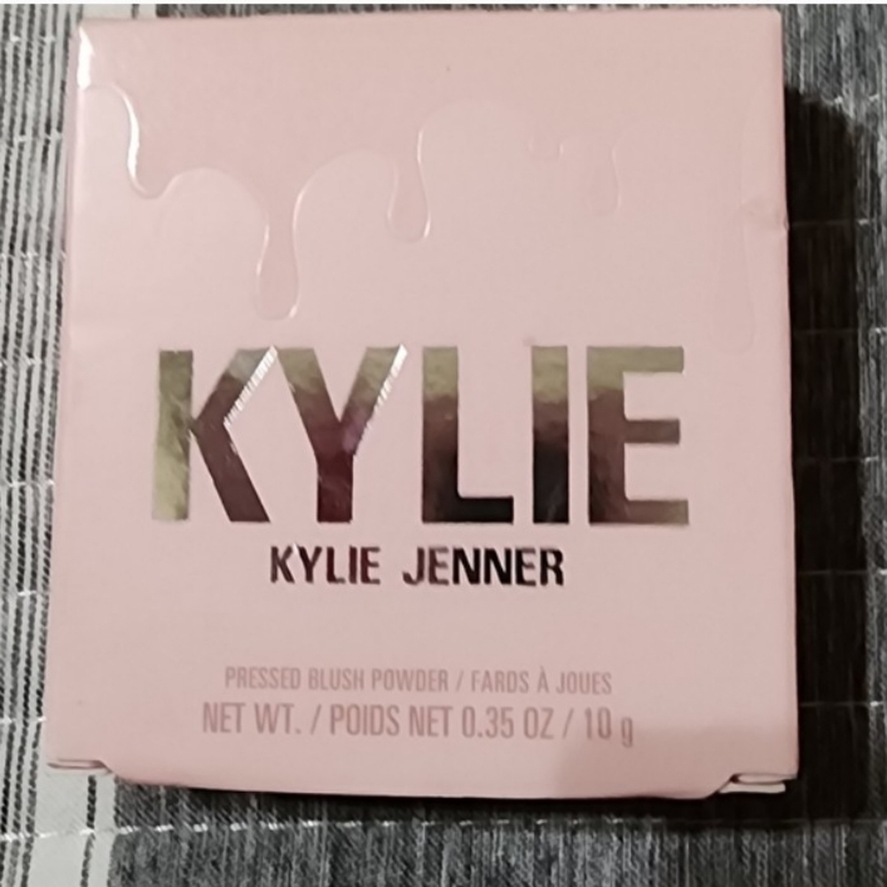 Kylie Jenner Pressed Blush Powder